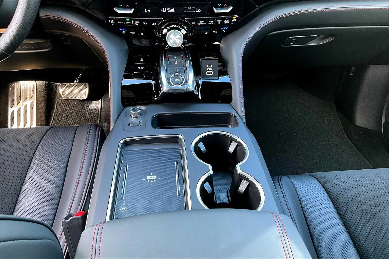 2026 Acura MDX A-Spec Package - Photo 35