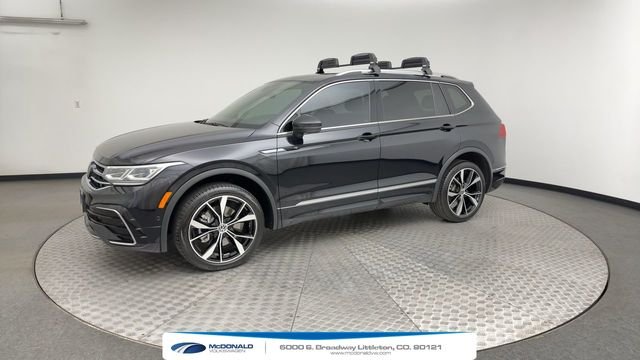 Used 2023 Black Volkswagen 2.0T SEL R-Line image 6