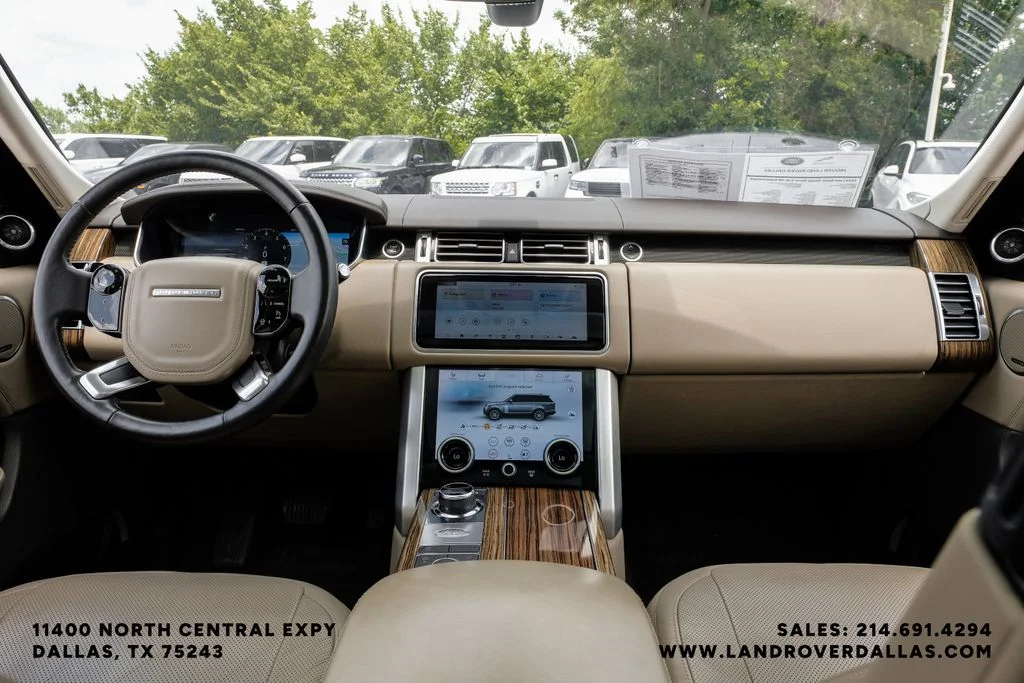 Used 2019 Fuji White Land Rover 5.0L V8 Supercharged image 17