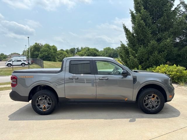 Used 2025 Gray Ford Tremor image 5