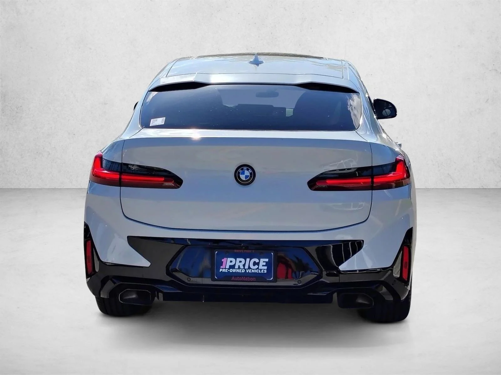 Used 2023 Alpine White BMW xDrive30i image 7