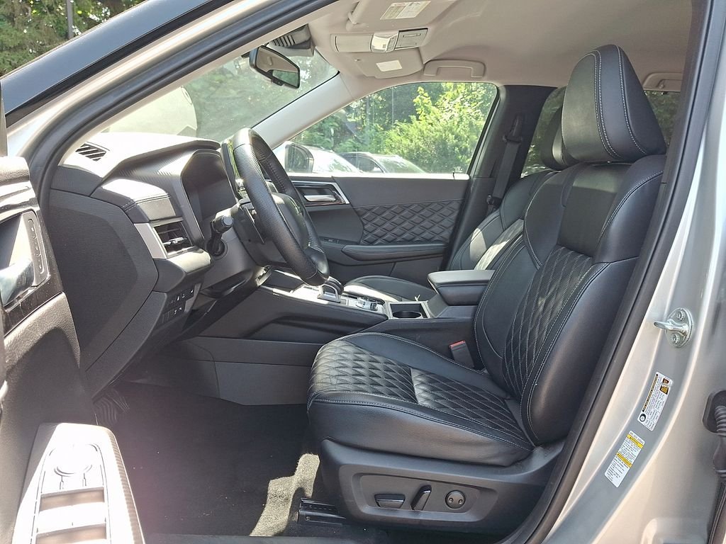 Used 2024 Silver Mitsubishi SEL image 15