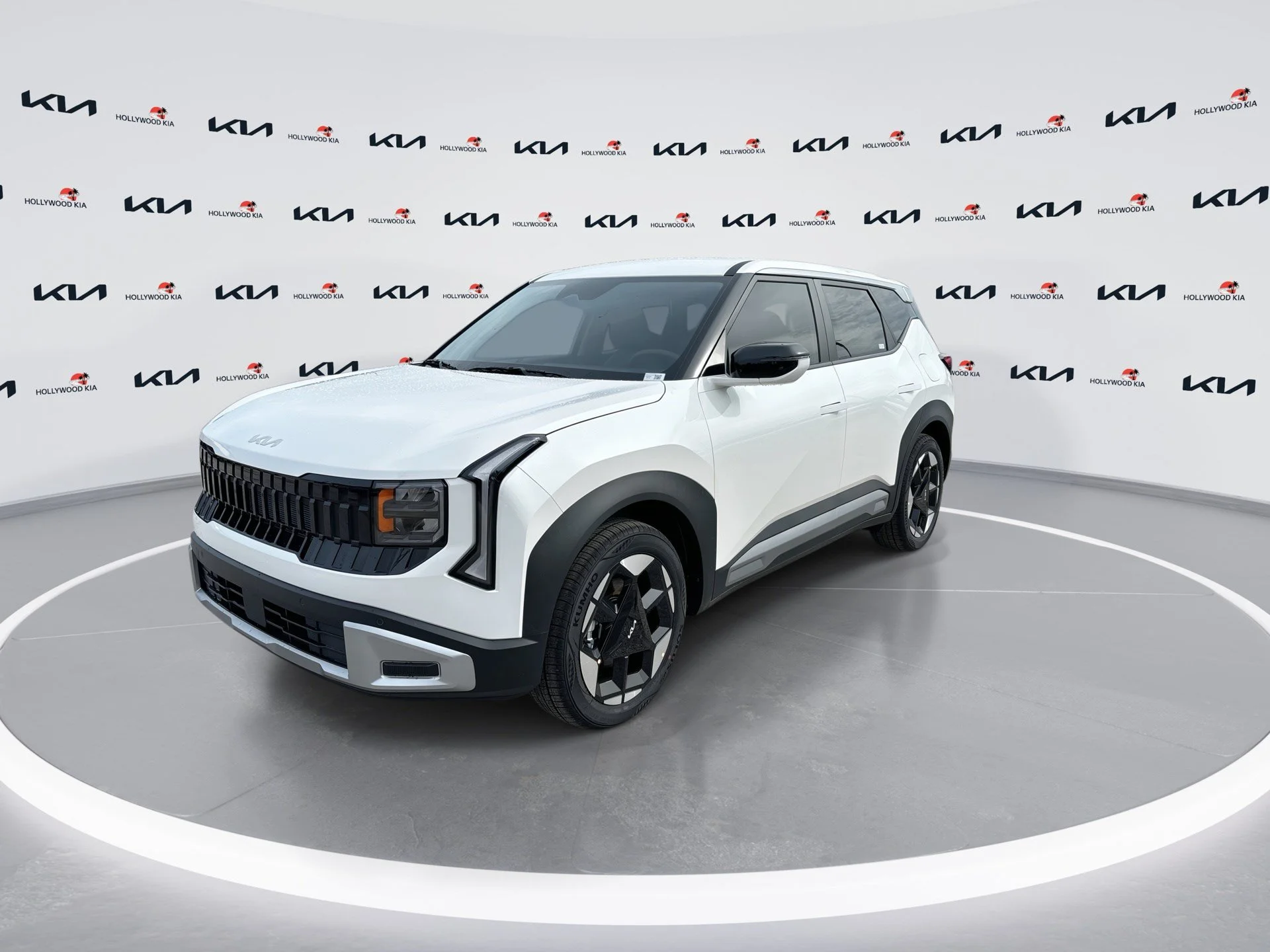 New 2027 Snow White Pearl Kia EX image 4