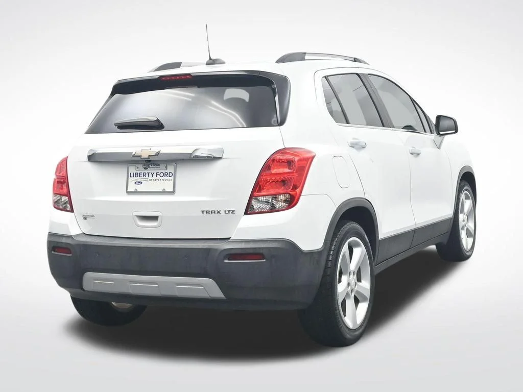 Used 2016 Summit White Chevrolet LTZ image 7