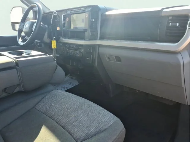 Used 2024  Ford XL image 22
