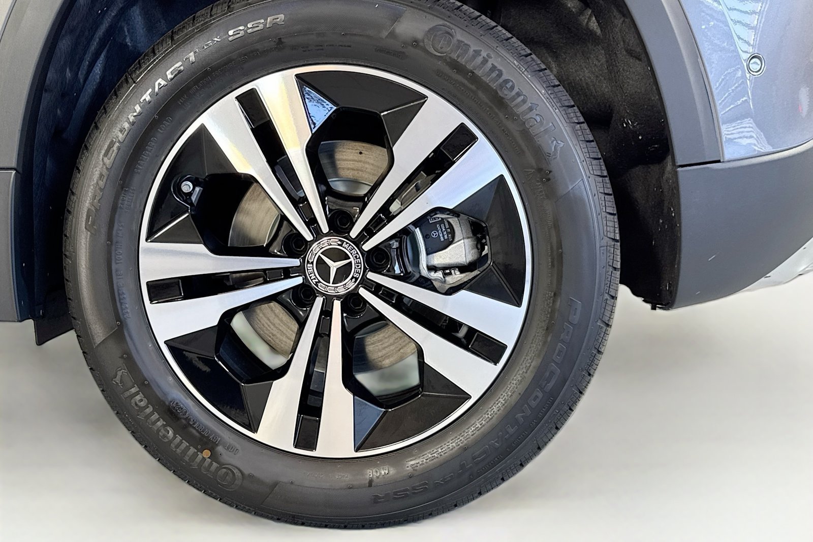 New 2026 Mountain Grey Metallic Mercedes-Benz GLA 250 image 28