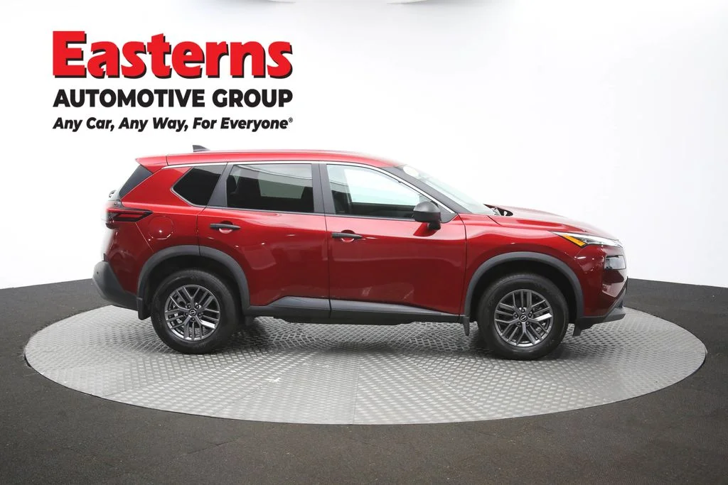 Used 2023 Red Nissan S image 46