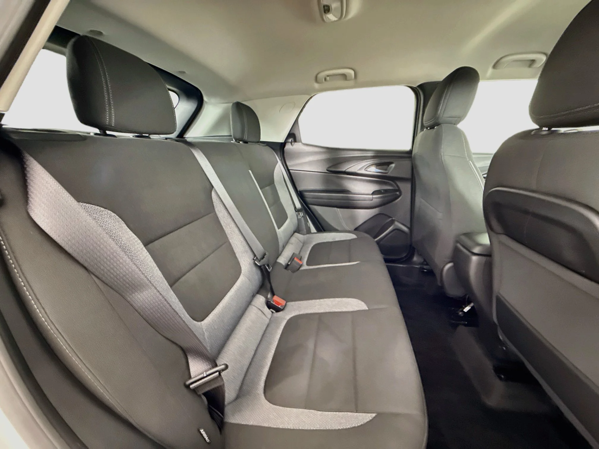 Used 2023 Summit White Chevrolet LT image 27