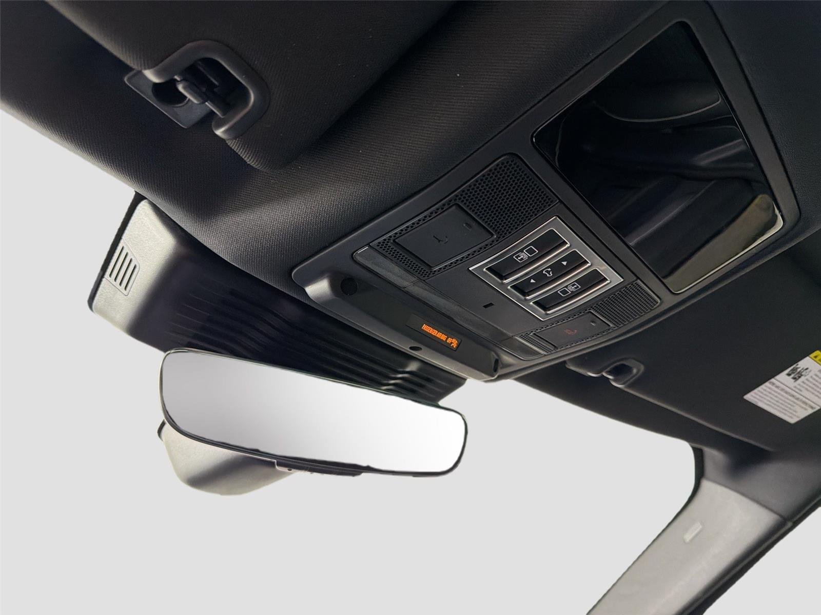 Certified Used 2024 Fuji White Land Rover Dynamic SE image 20