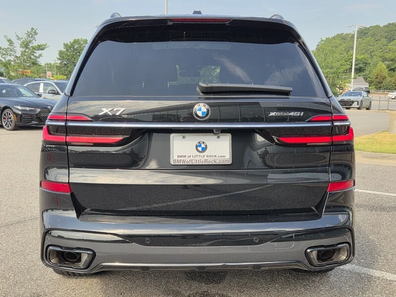 Used 2023 Black Sapphire Metallic BMW XDRIVE40I SPORTS ACTIVITY VEHICLE image 7