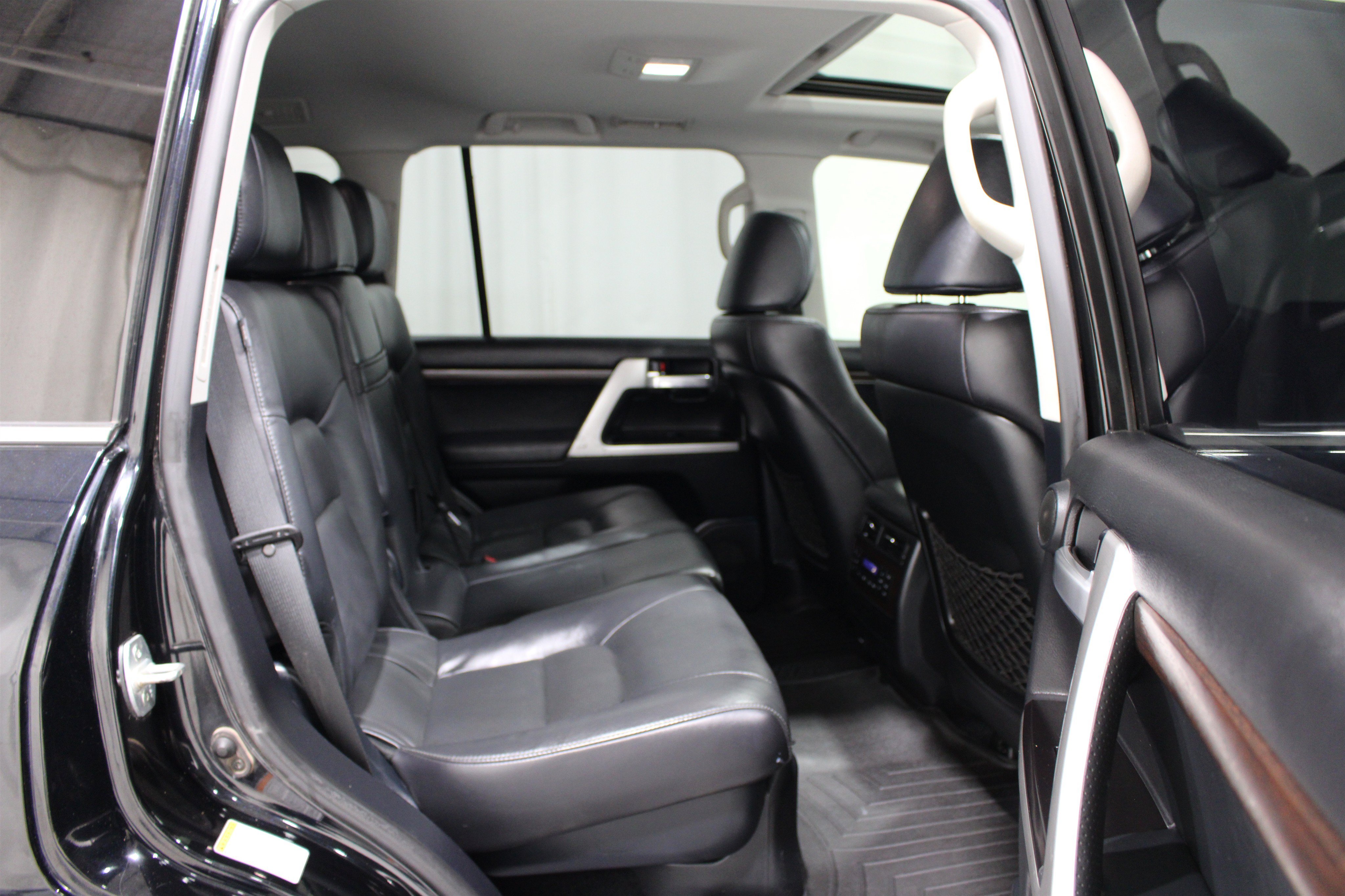 Used 2018 Midnight Black Metallic Toyota 4WD V8 image 24