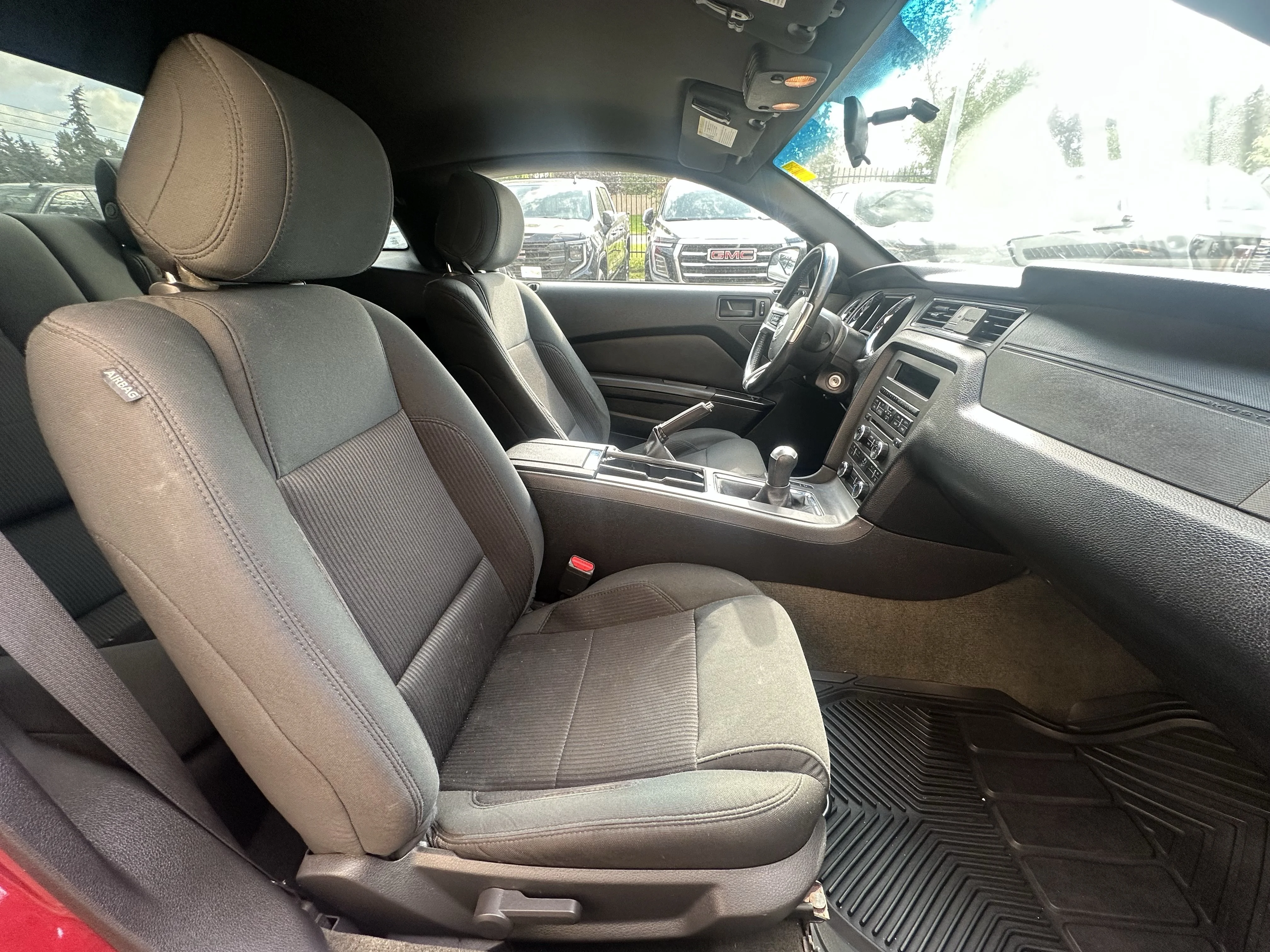 Used 2014 Red Ford V6 image 15