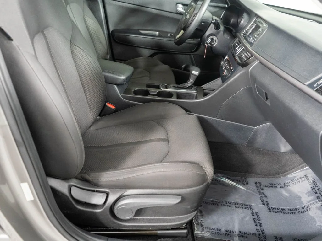Used 2016 Gray Kia LX image 8