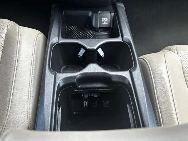 Used 2018 Beige Honda EX-L image 15