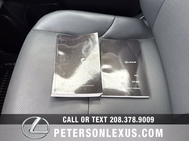 Used 2022  Lexus 460 Premium image 31