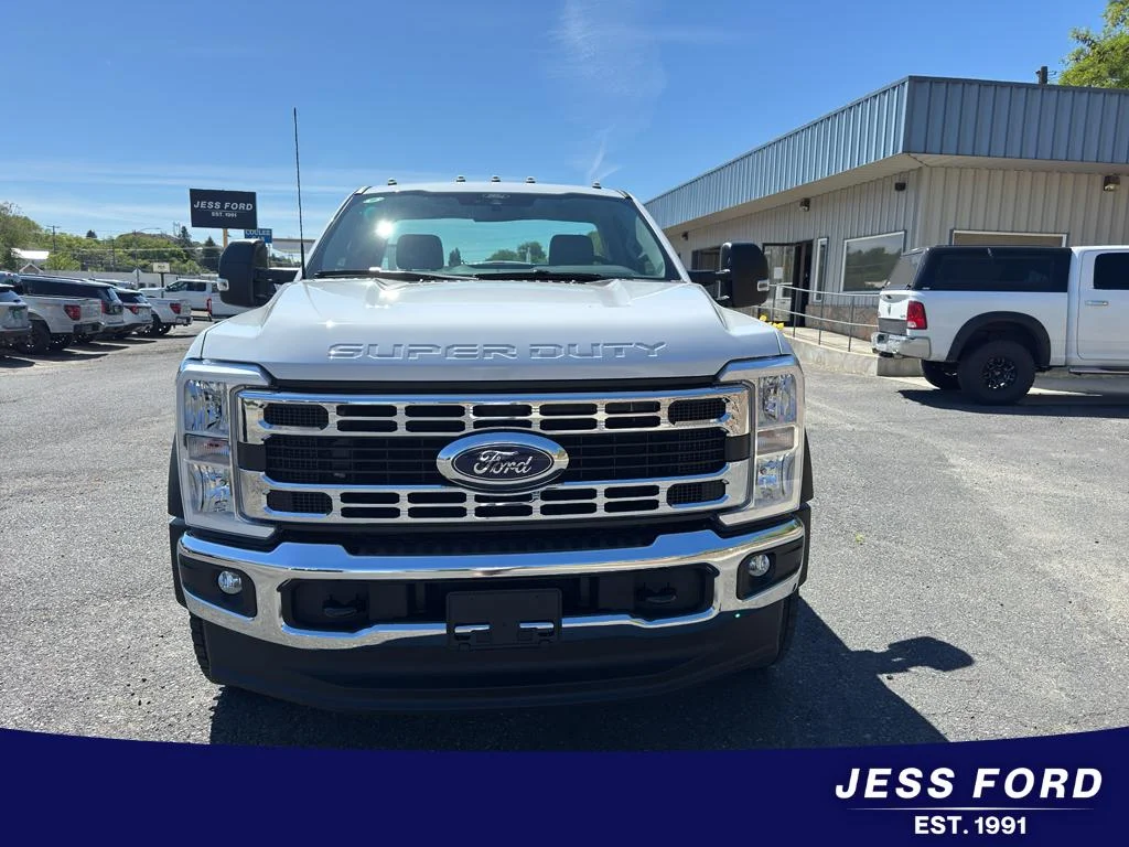 New 2026 Oxford White Ford F-550® XL image 6