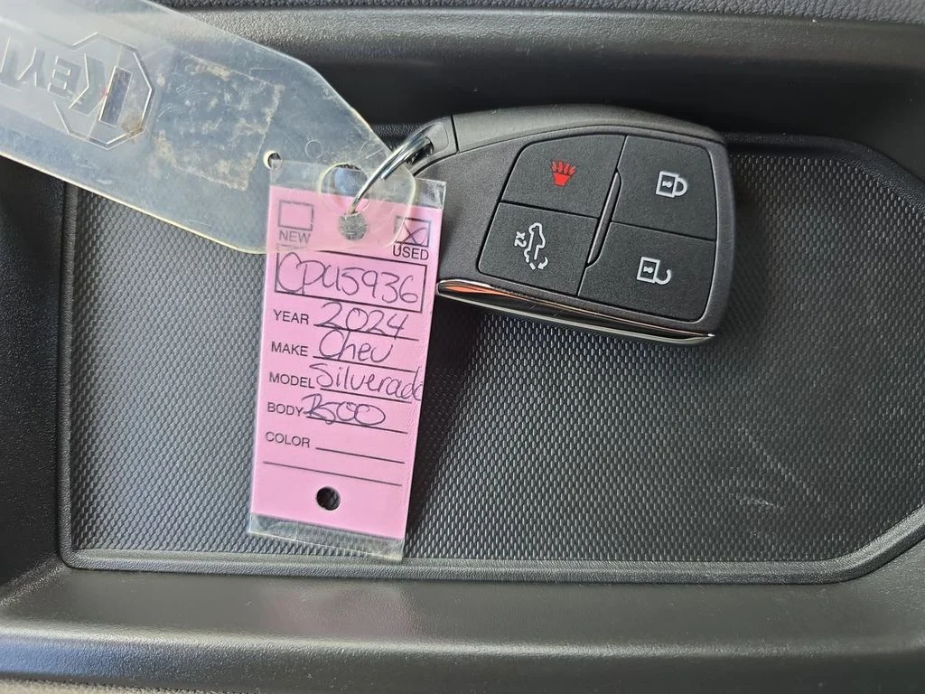 Used 2024 Gray Chevrolet LT image 37