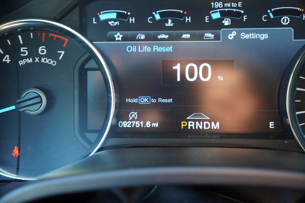 Used 2020 White Ford Lariat image 8