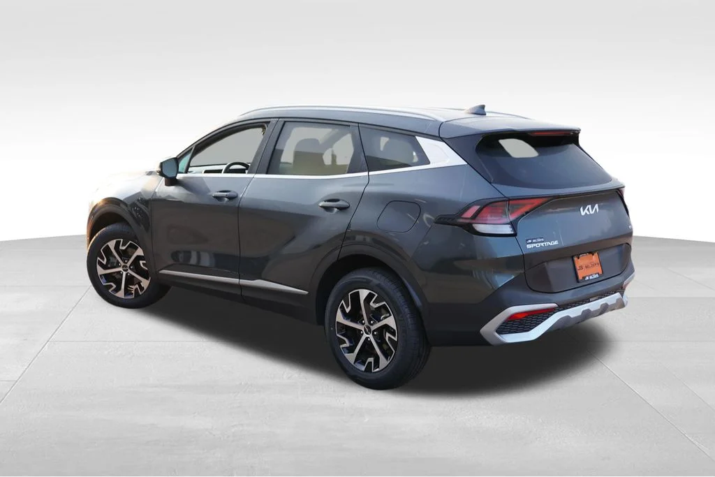 Used 2024 Gravity Gray Kia EX image 7