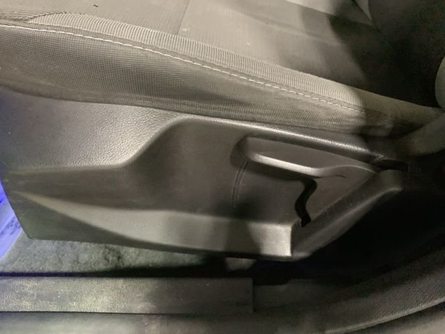Used 2012 Gray Ford SE image 18