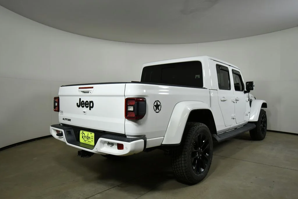 Used 2021 White Jeep Overland image 11