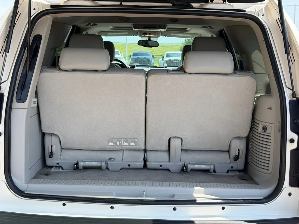 Used 2013 White Chevrolet LTZ image 7