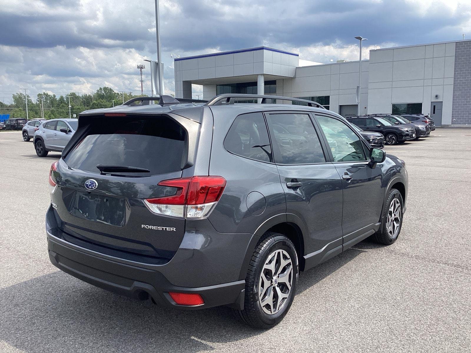 Used 2024 Magnetite Gray Metallic Subaru Premium image 9