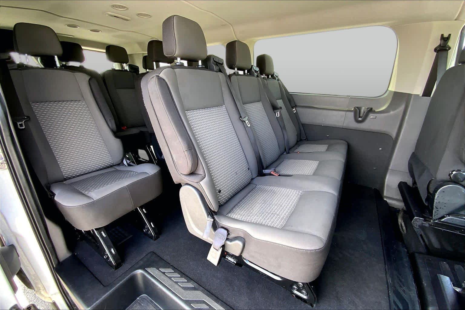 Used 2025 Oxford White Ford XLT image 19