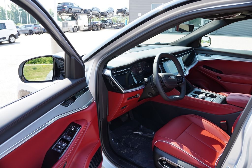 Used 2025 Silver Jeep Launch Edition image 14
