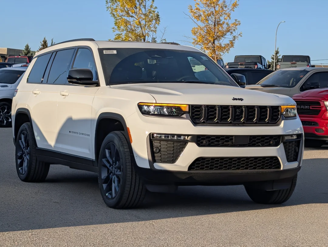 New 2026 White Jeep 85th Anniversary - - 4x4 - 324HP Turbo Hurricane I4 - 3rd Row Seating - Blind Spot Monitor & More! image 2
