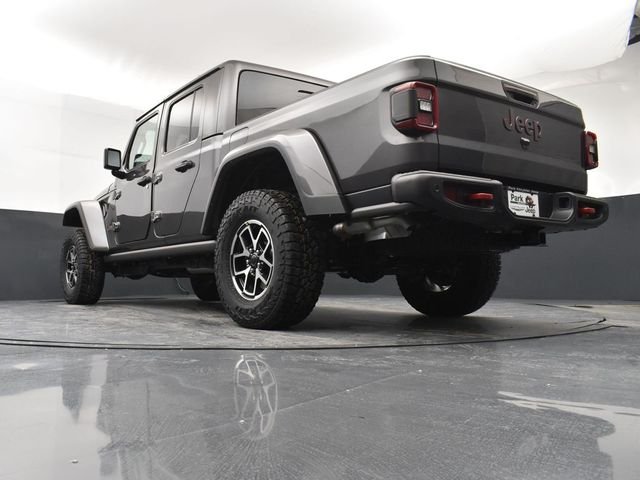 New 2026 Granite Crystal Metallic Clear-Coat Exterior Paint Jeep Rubicon X image 21