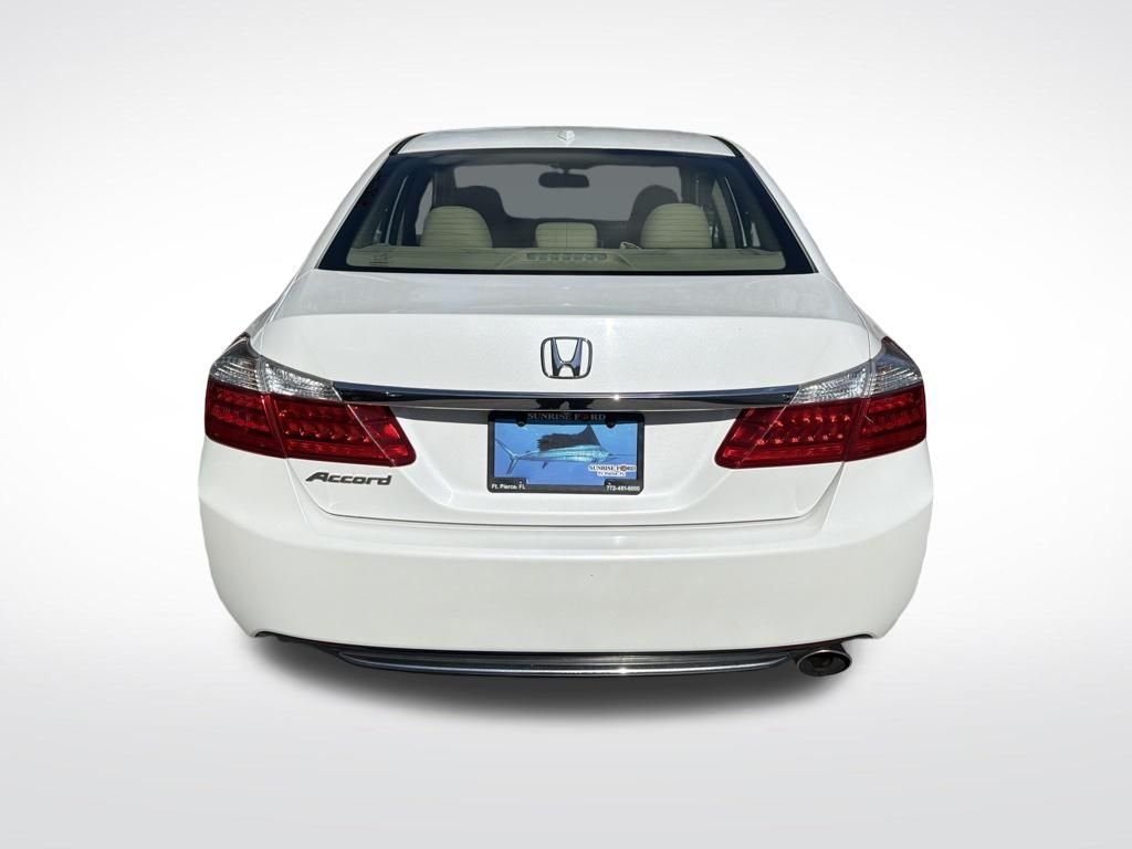 Used 2014 White Honda EX-L image 7