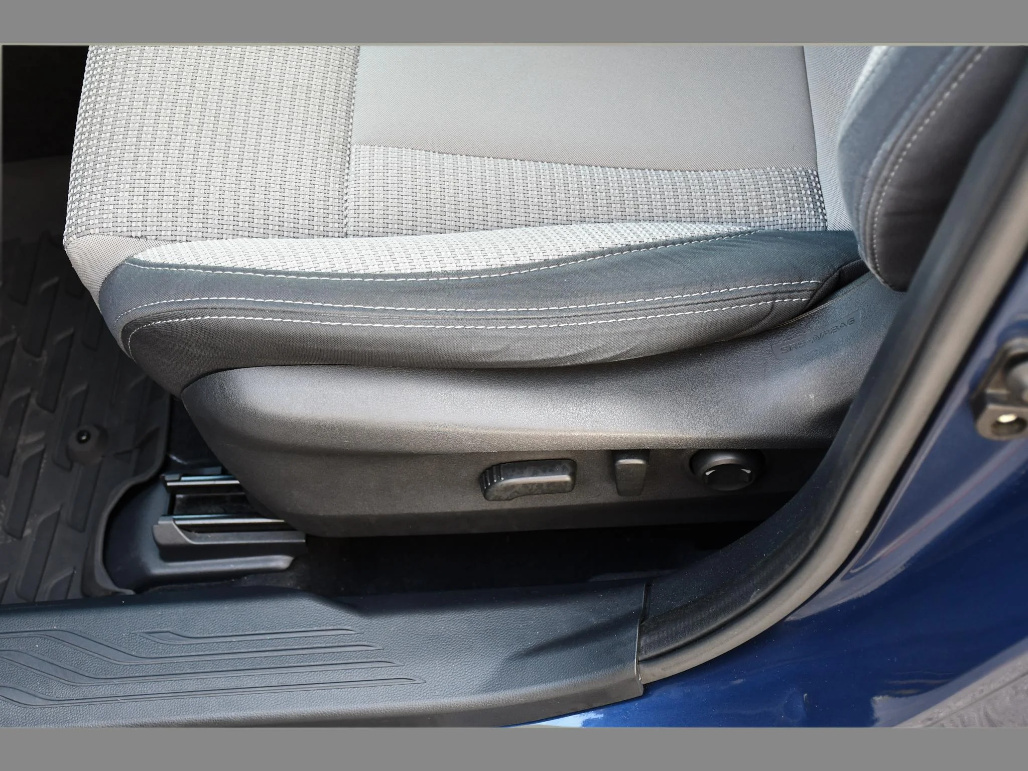 Used 2021 Abyss Blue Pearl Subaru Premium image 34