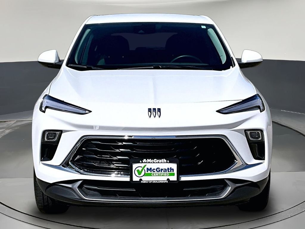 Used 2025 White Buick Preferred image 2