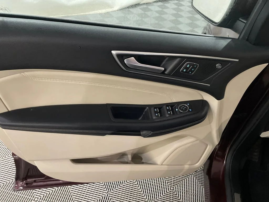 Used 2022 Burgundy Velvet Metallic Tinted Clearcoat Ford Titanium image 12