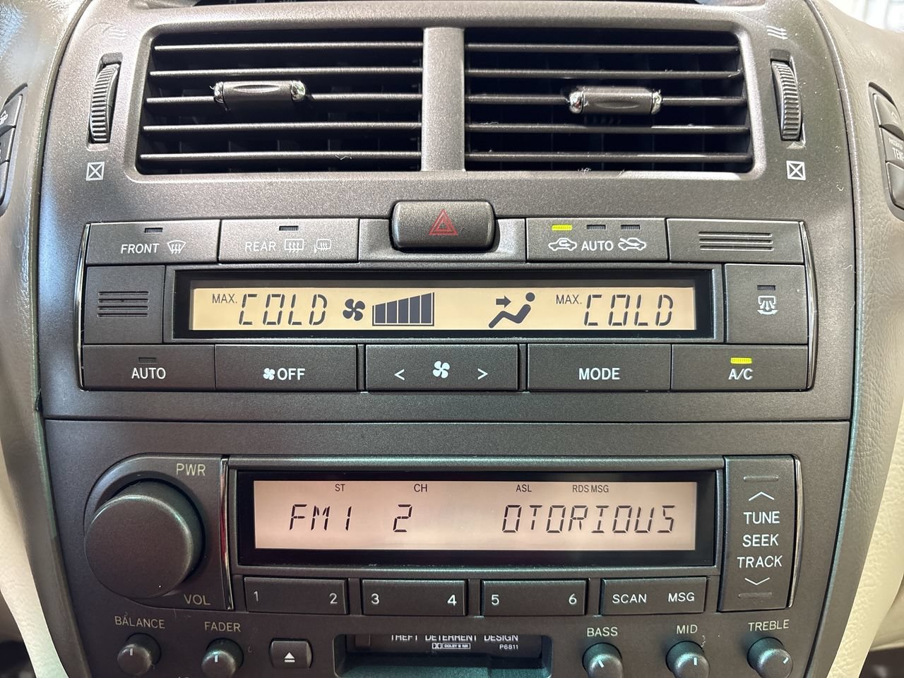 Used 2003 Silver Lexus 430 image 17