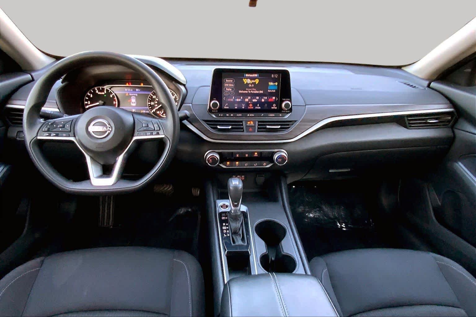 Used 2025 Super Black Nissan SV image 14