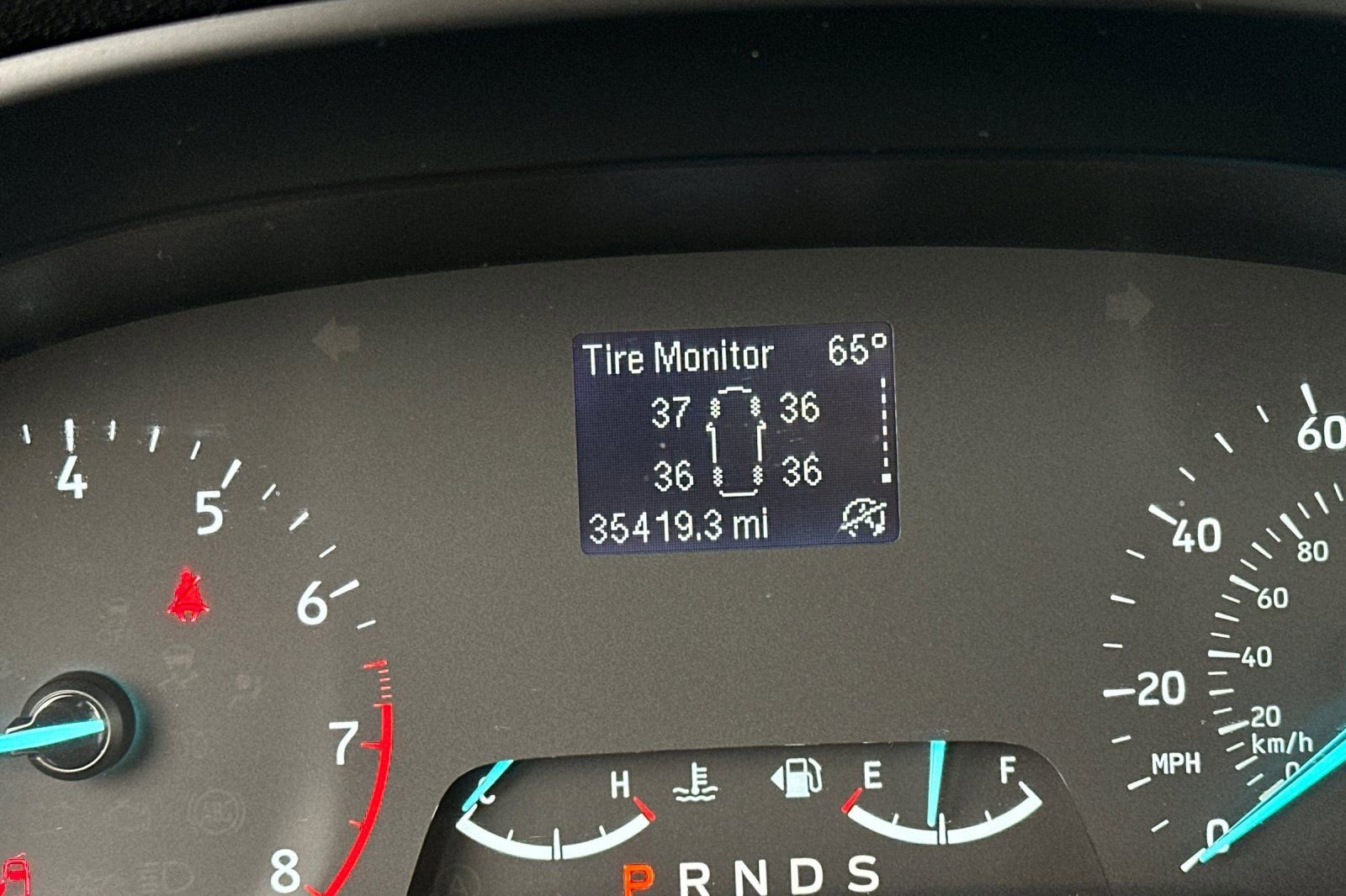 Used 2018 Gray Ford S image 32