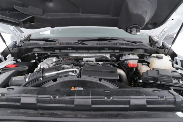 Used 2025 White GMC SLT image 17