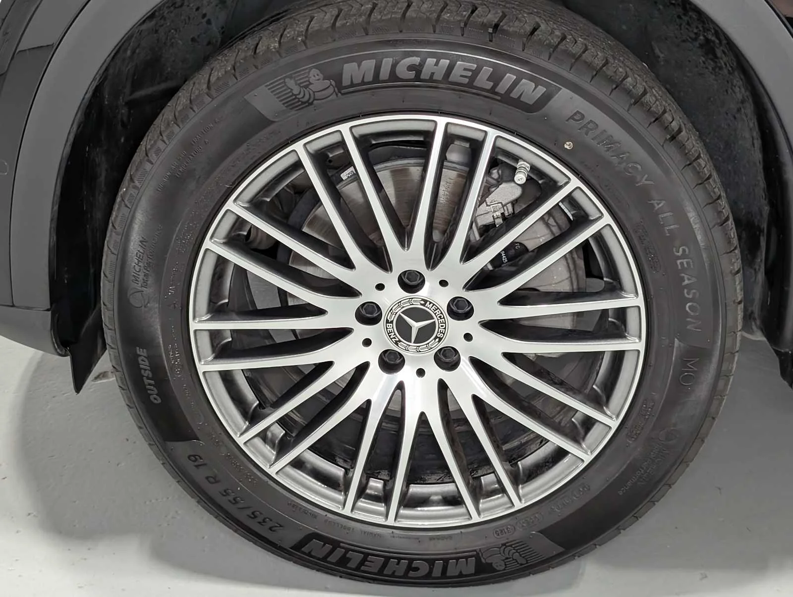 Used 2026  Mercedes-Benz GLC 300 image 3