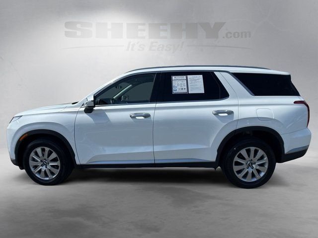 Used 2023 White Hyundai SEL image 17