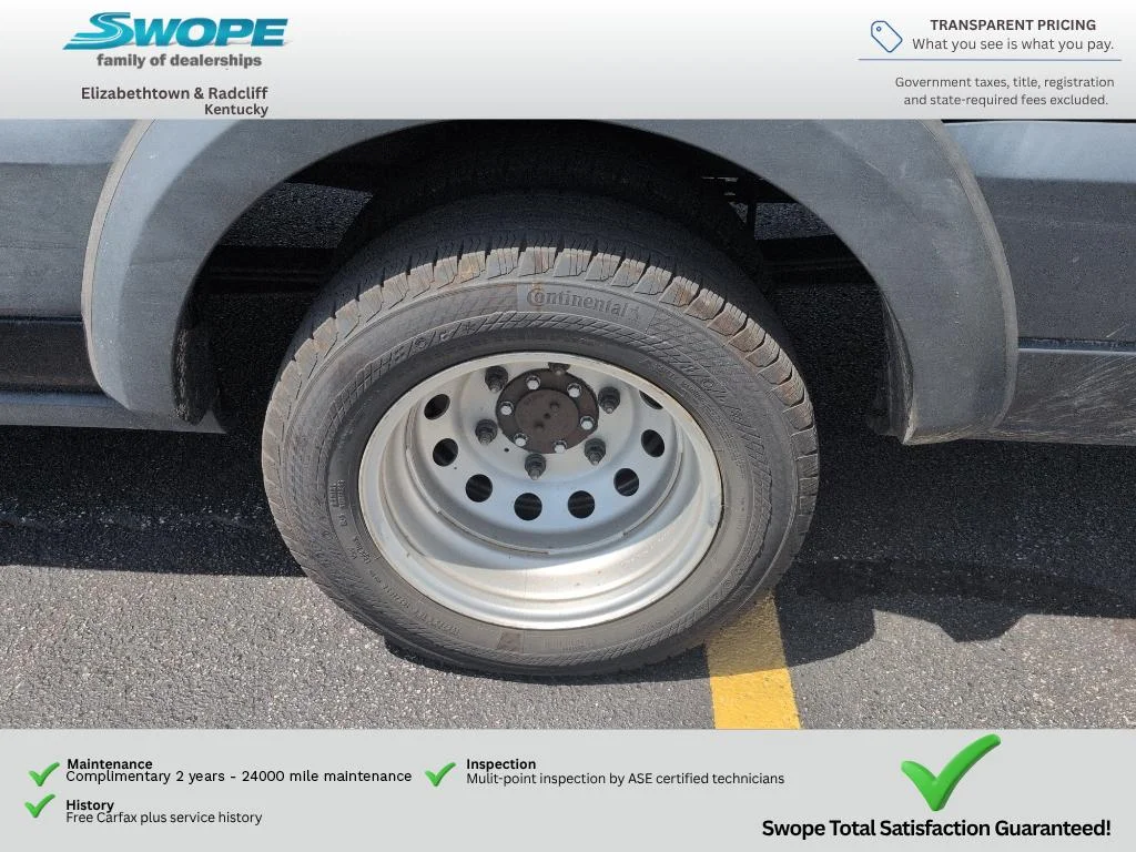 Used 2023 AGATE BLACK Ford XLT image 5