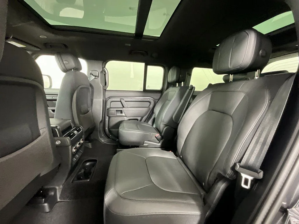 New 2026 Carpathian Grey Land Rover V8 image 5