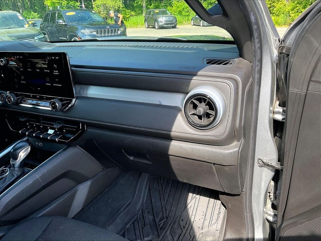 Used 2023 Gray Chevrolet LT image 13