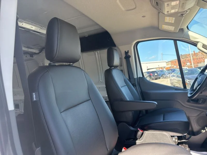New 2025 Oxford White Ford Cargo Van image 13