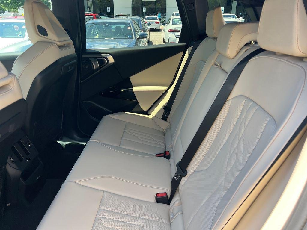 New 2026 Skyscraper Grey Metallic BMW 30 xDrive image 25