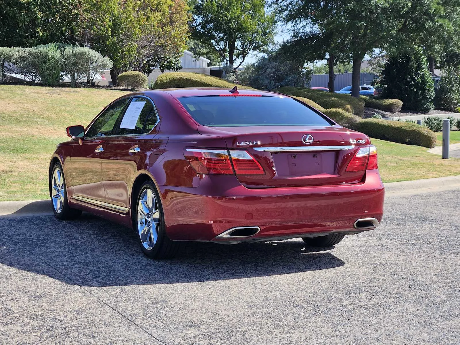 Used 2010 Matador Red Mica Lexus  image 3