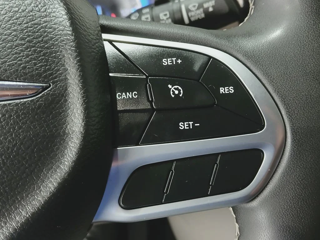 Used 2024 Black Chrysler LX image 29