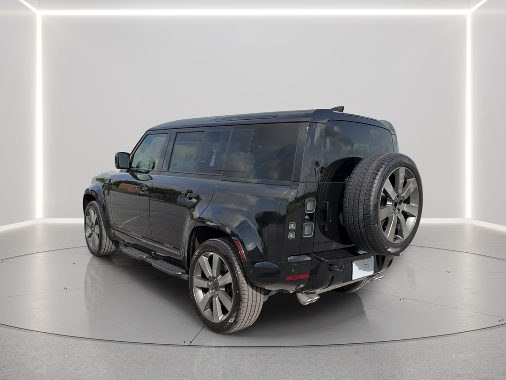 New 2026 Santorini Black Land Rover V8 image 15