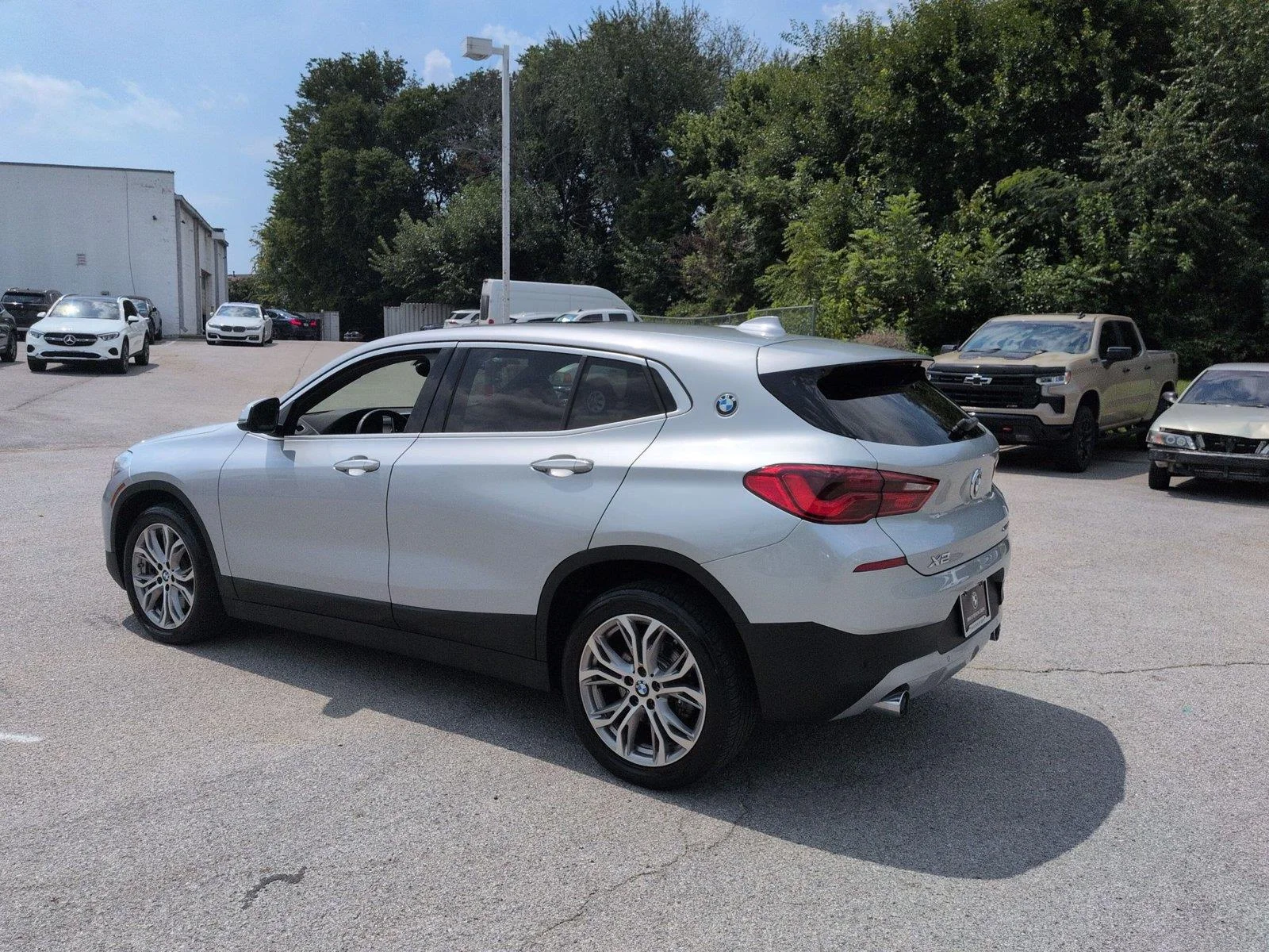 Used 2019 Glacier Silver Metallic BMW sDrive28i image 3